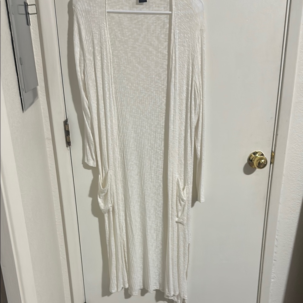 Elegant White Long Cardigan
